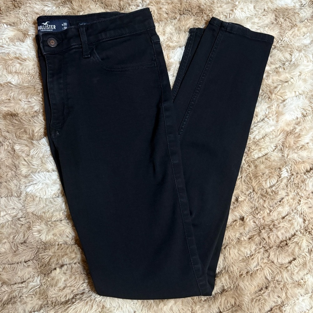 Hollister High-Rise Super Skinny Classic Stretch Jeans